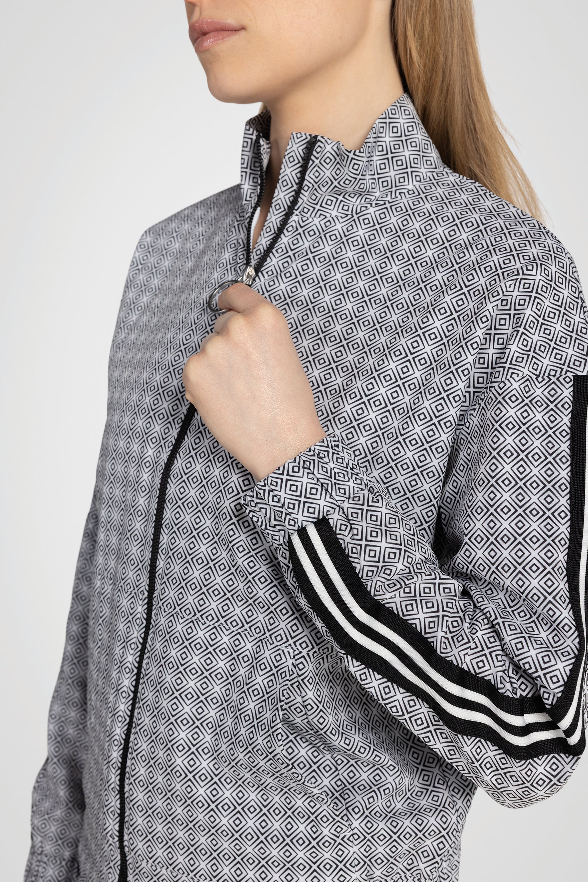 CourseFlow Mock Neck Jacket