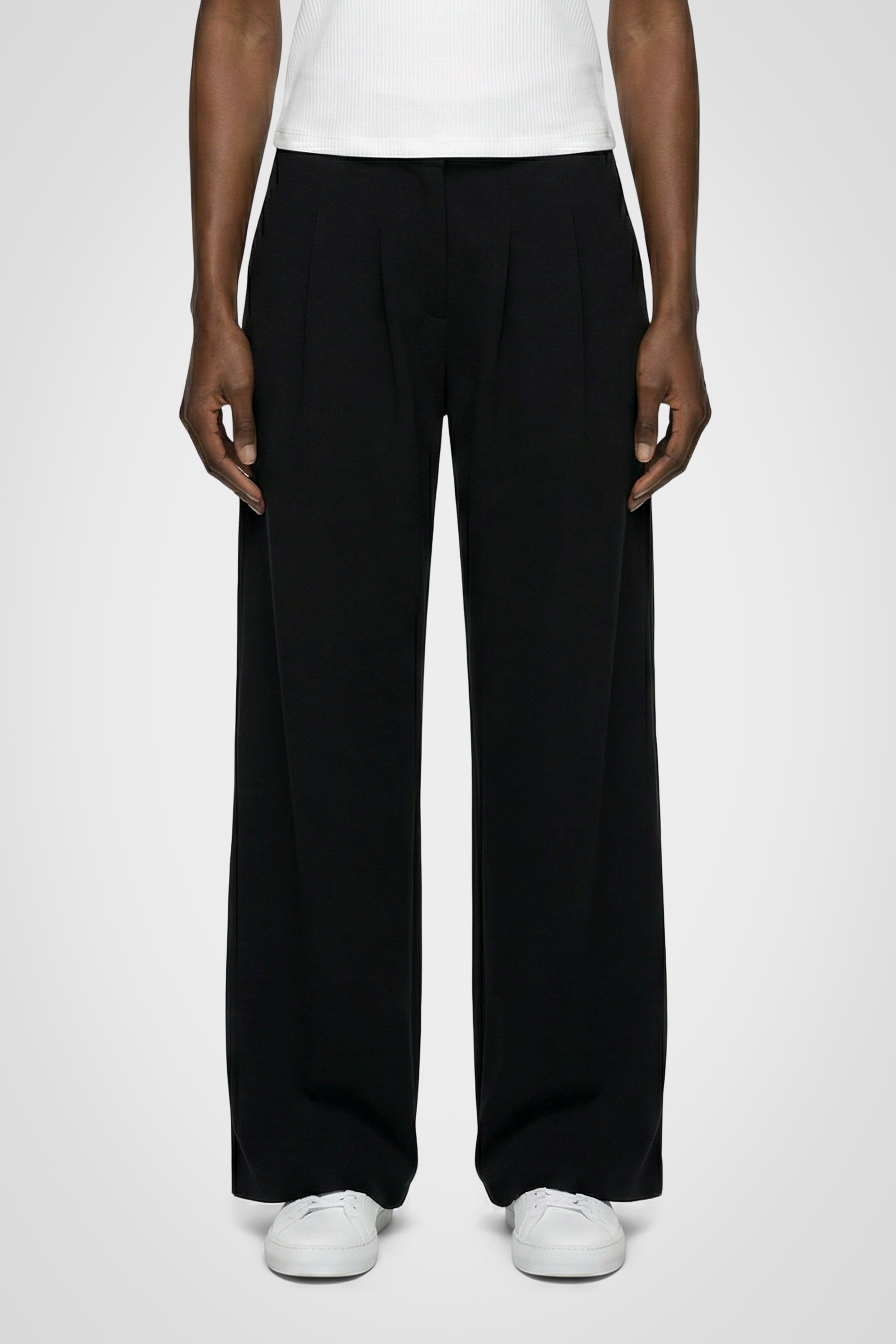 SoftForm Wide Leg Pant