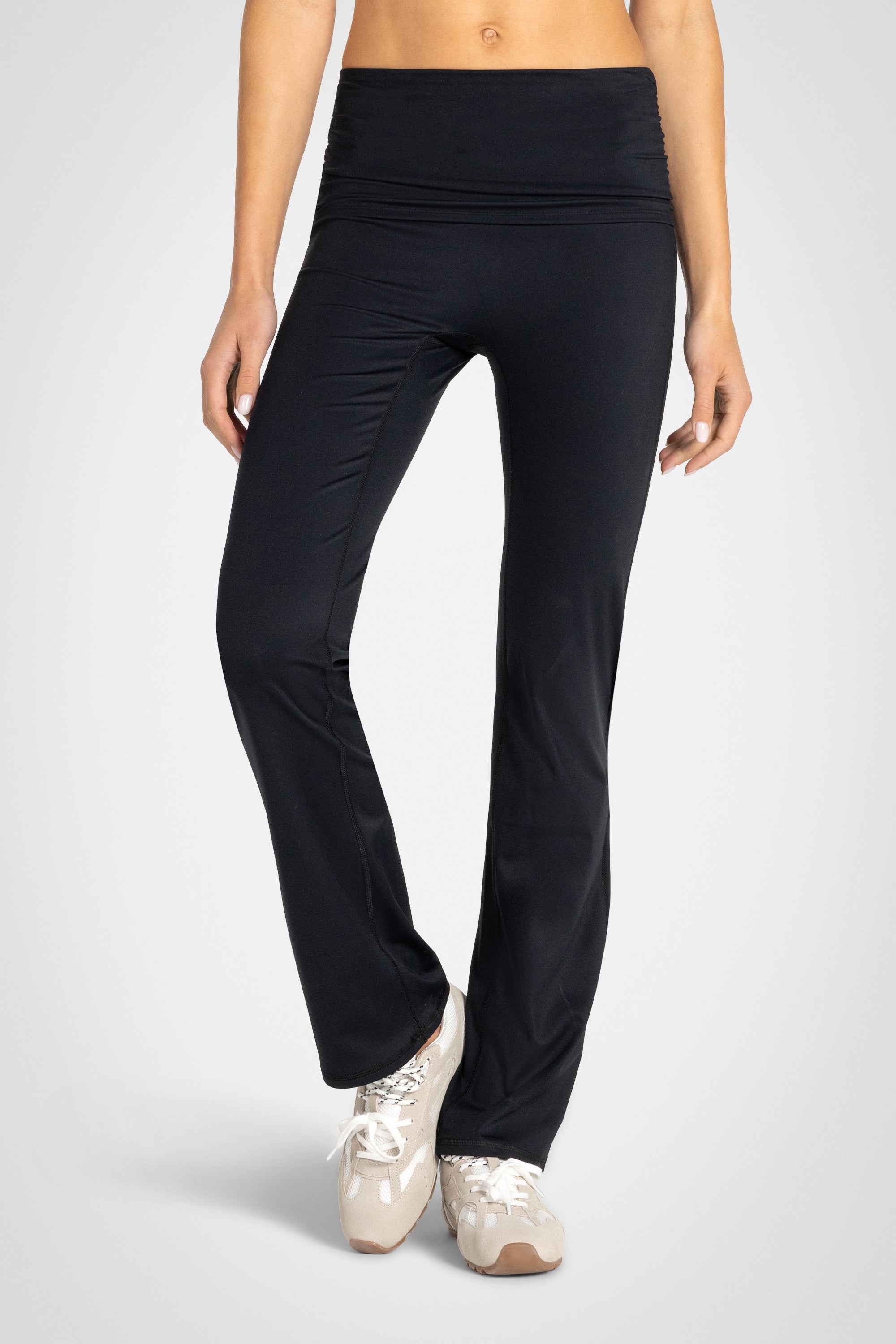ContourFlow Ruched Legging