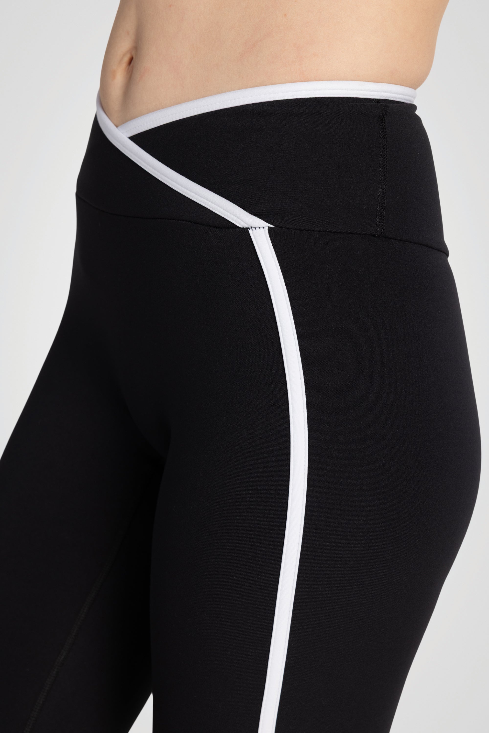 FlexLine Wrap Waist Legging