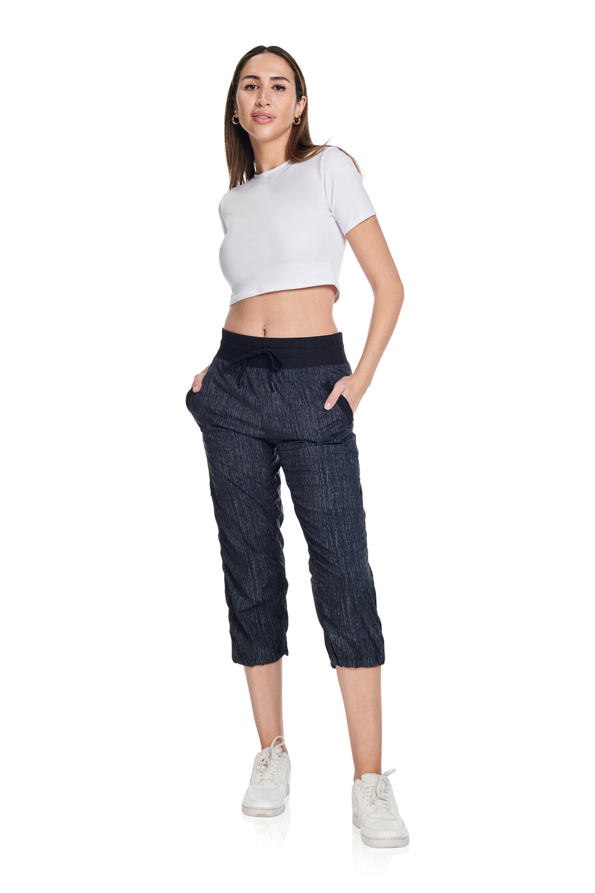 Excursion Woven Crop
