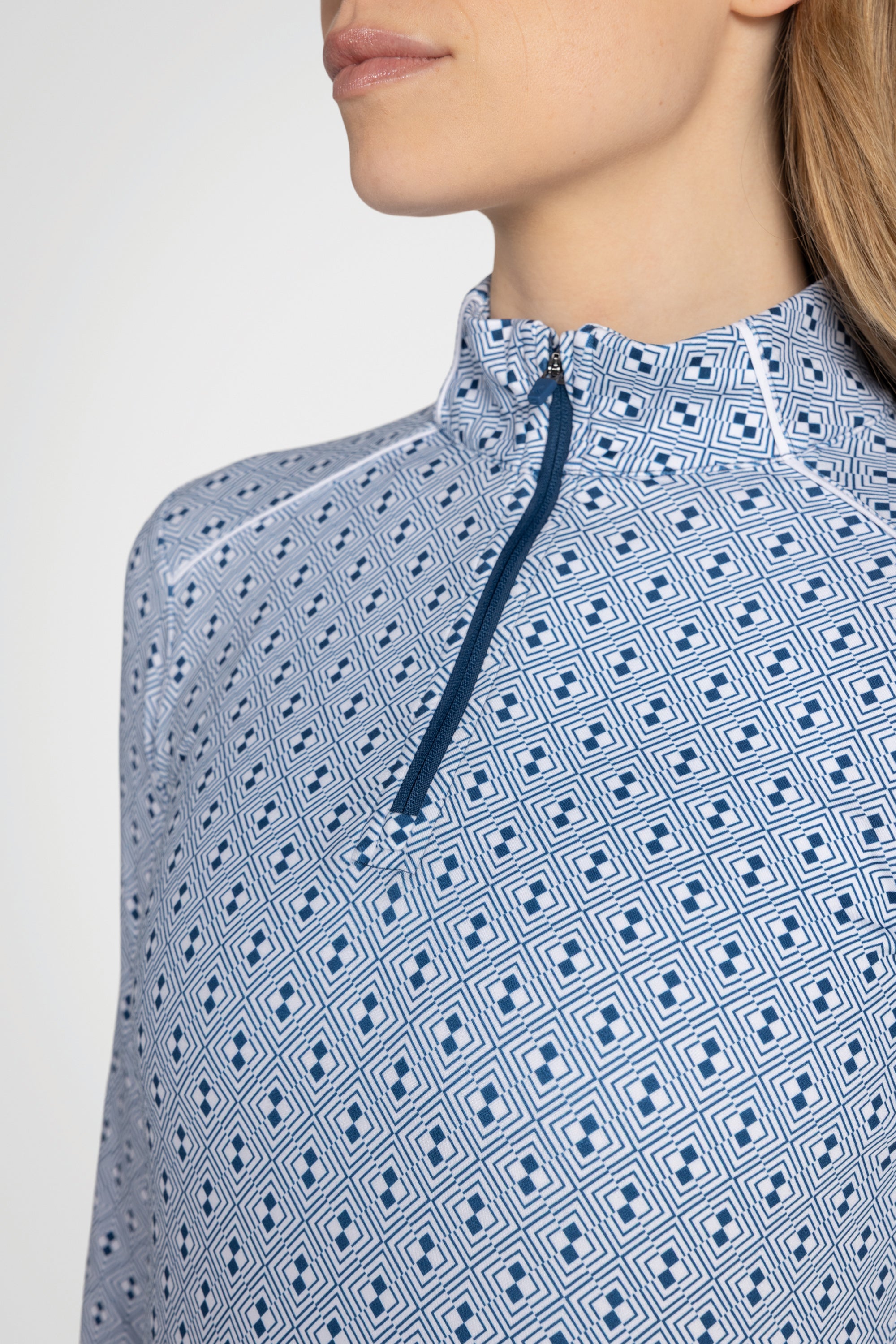 PlayMotion Zip Mock Top
