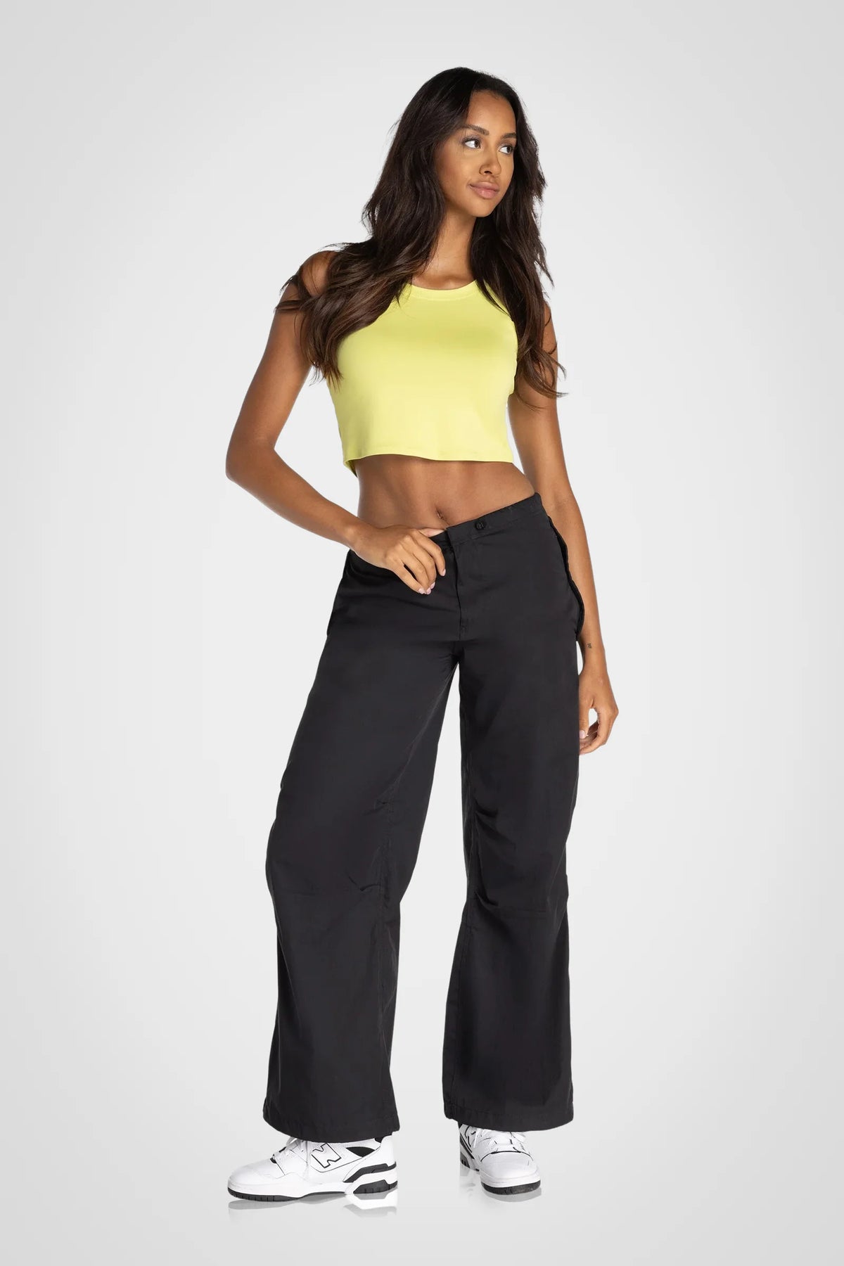 Dynamic parachute trousers