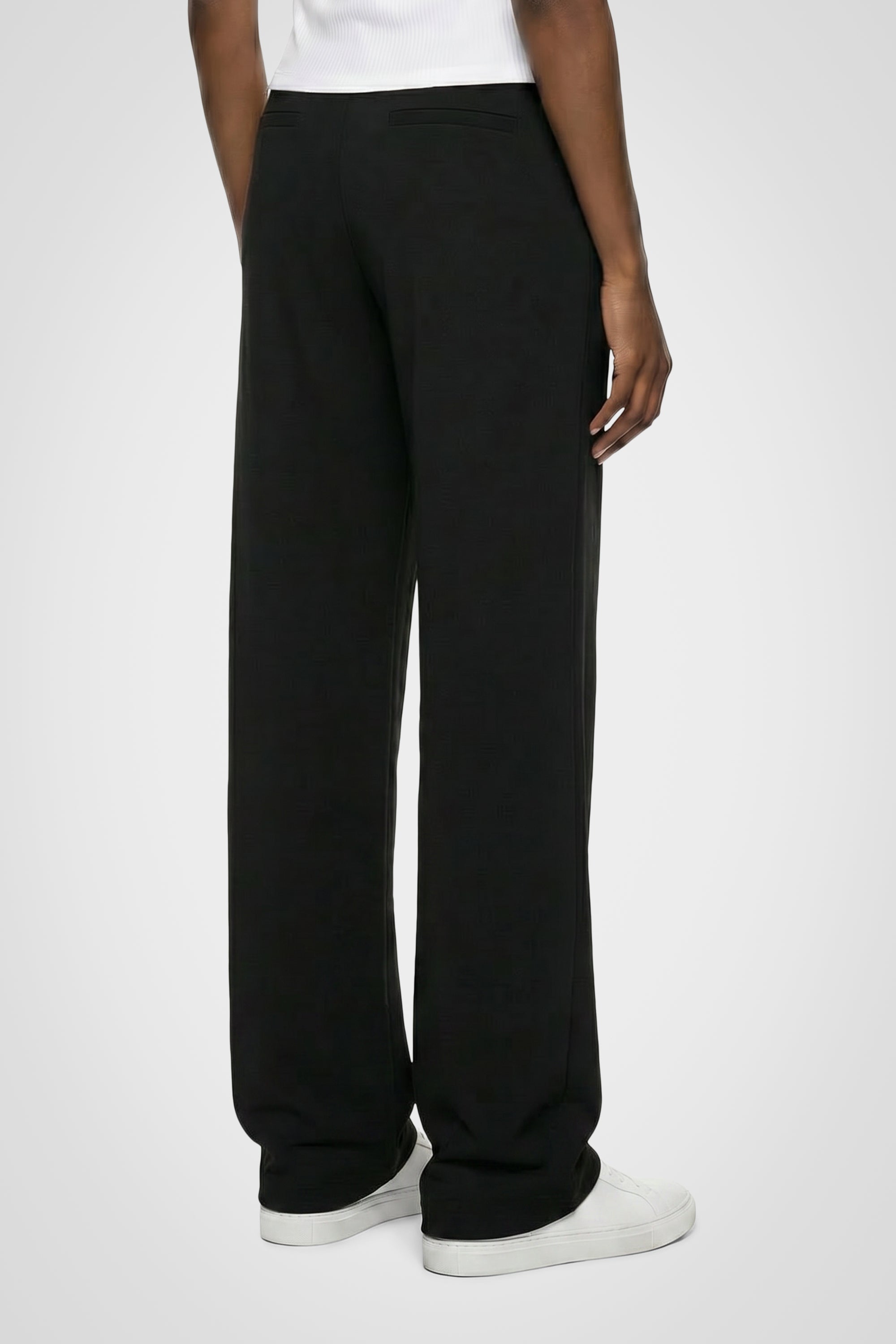 SoftForm Wide Leg Pant