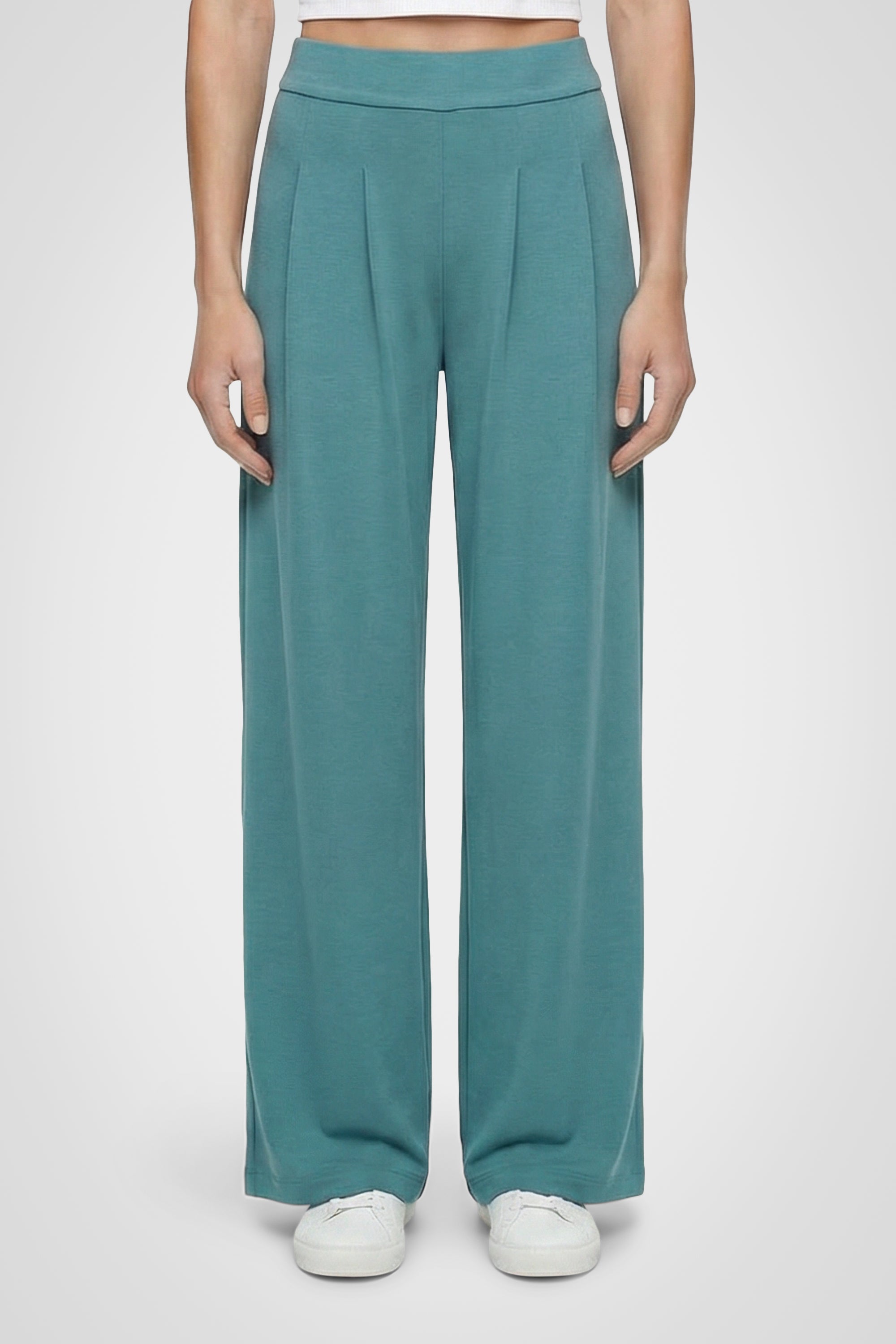 SoftForm Wide Leg Pant