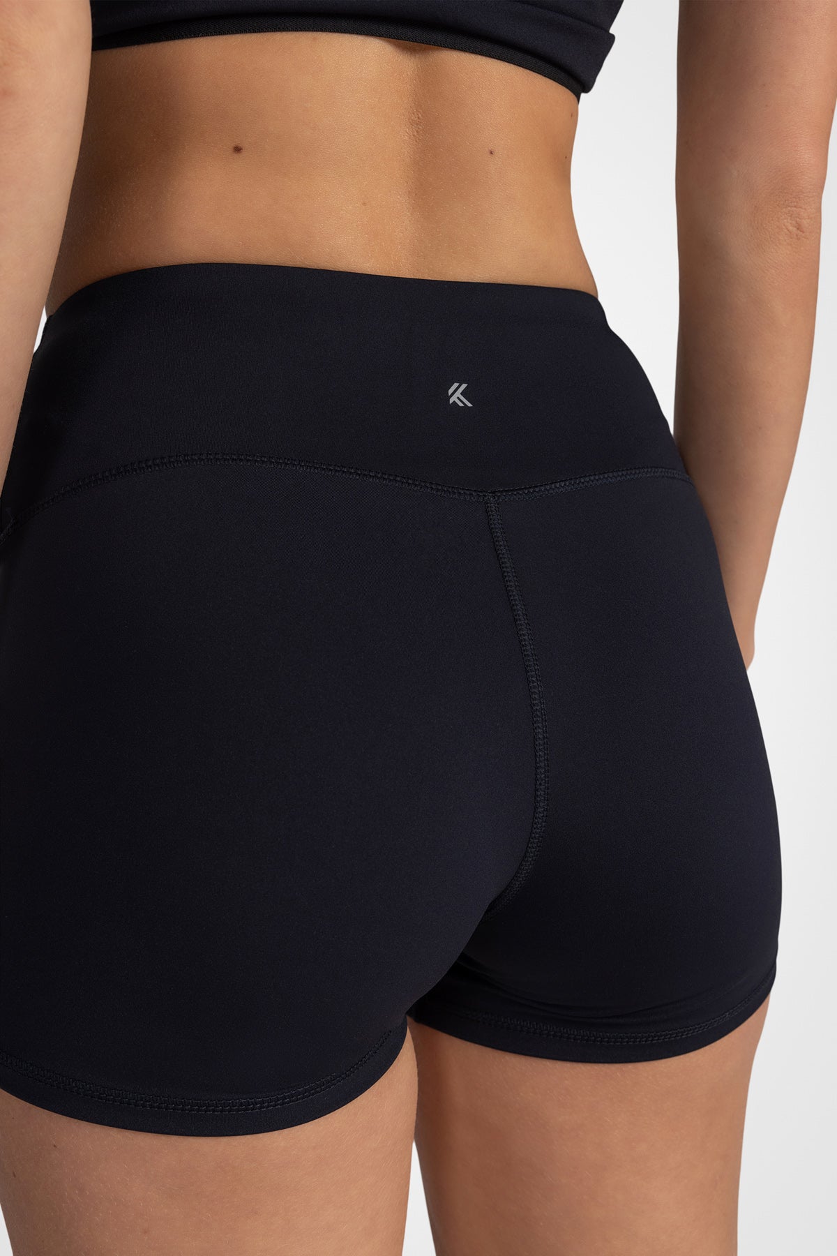 Venture V-Waist Short