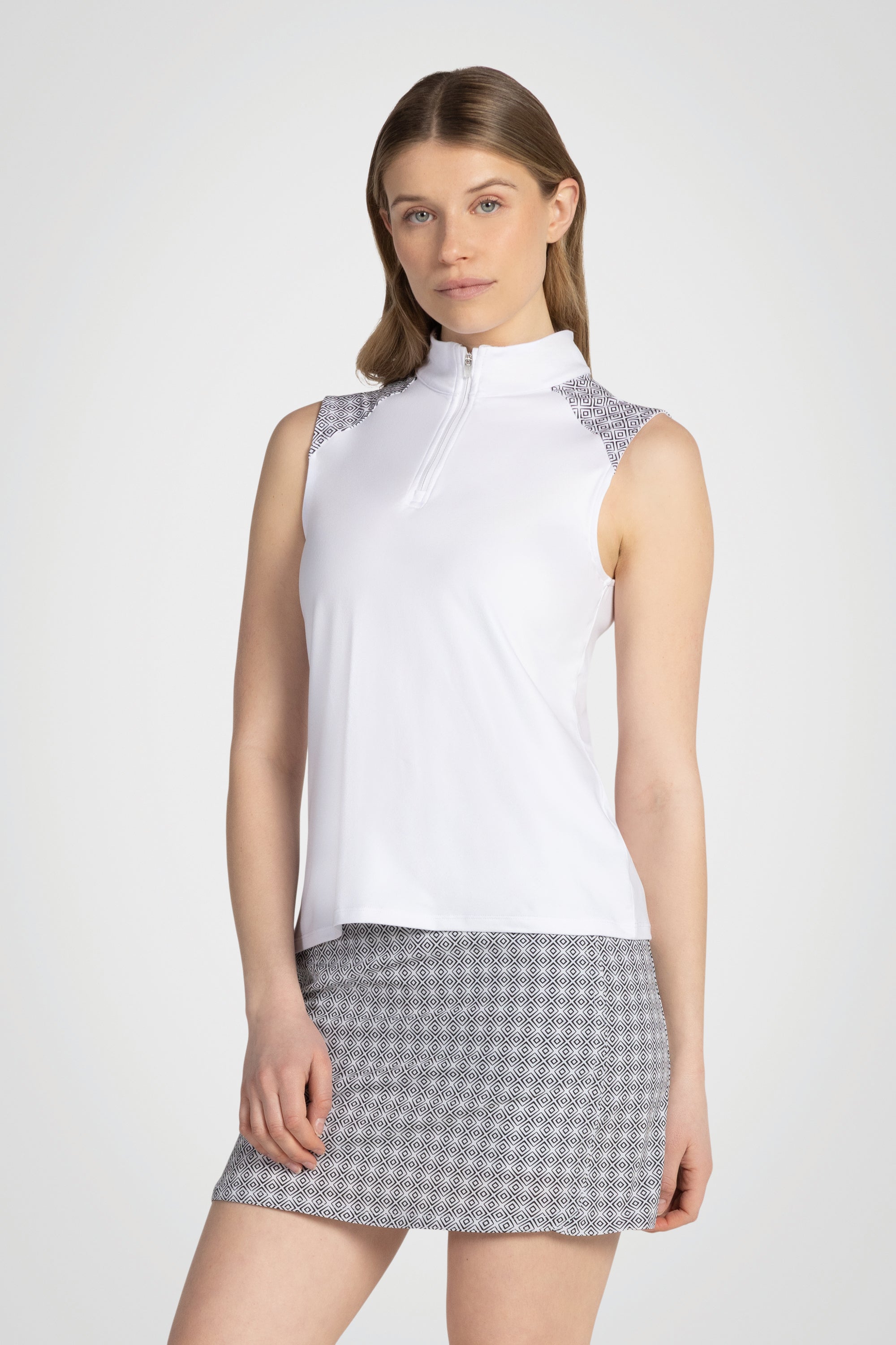 PlayMotion Sleeveless Mock Top