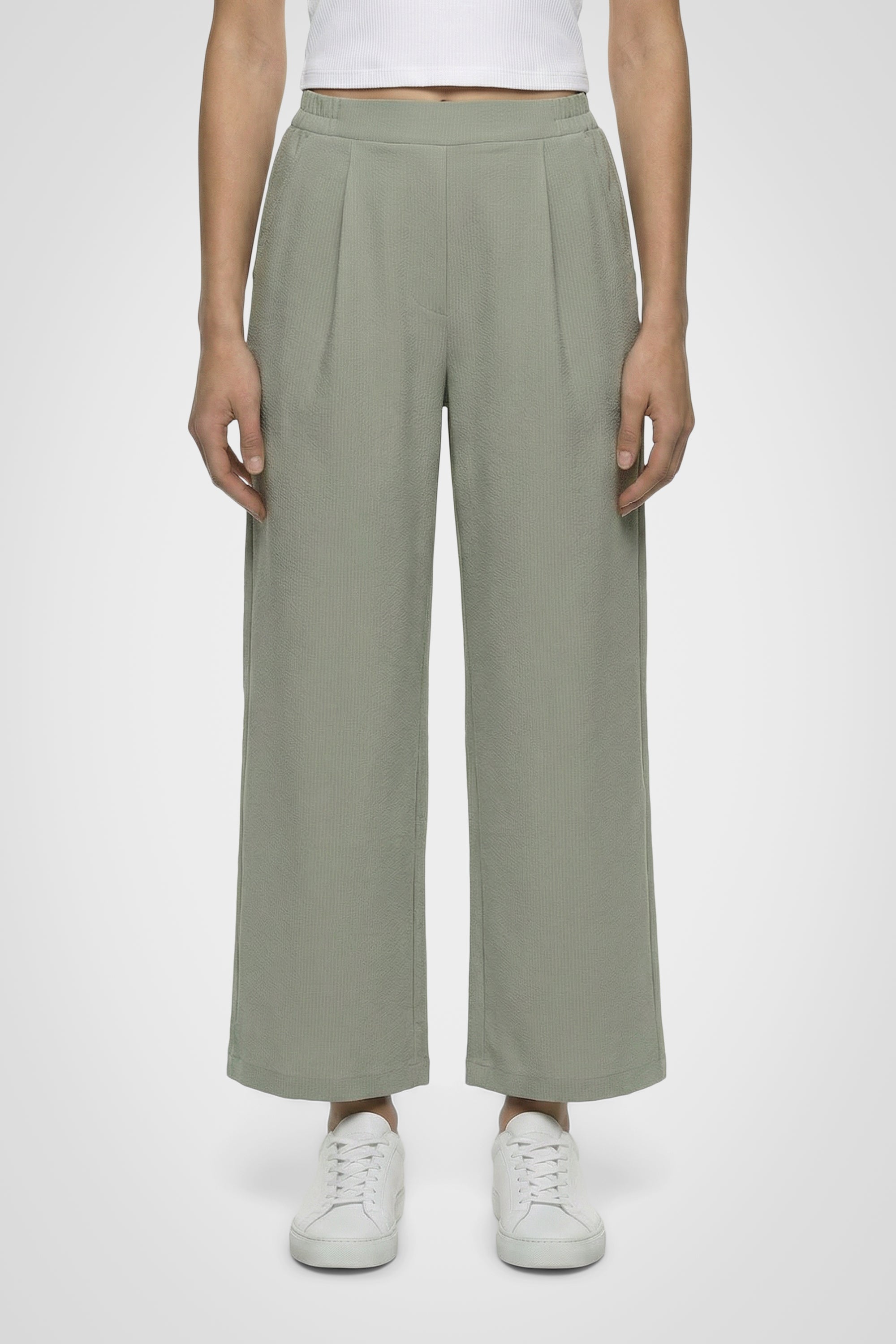 Seersucker Wide Crop Pant