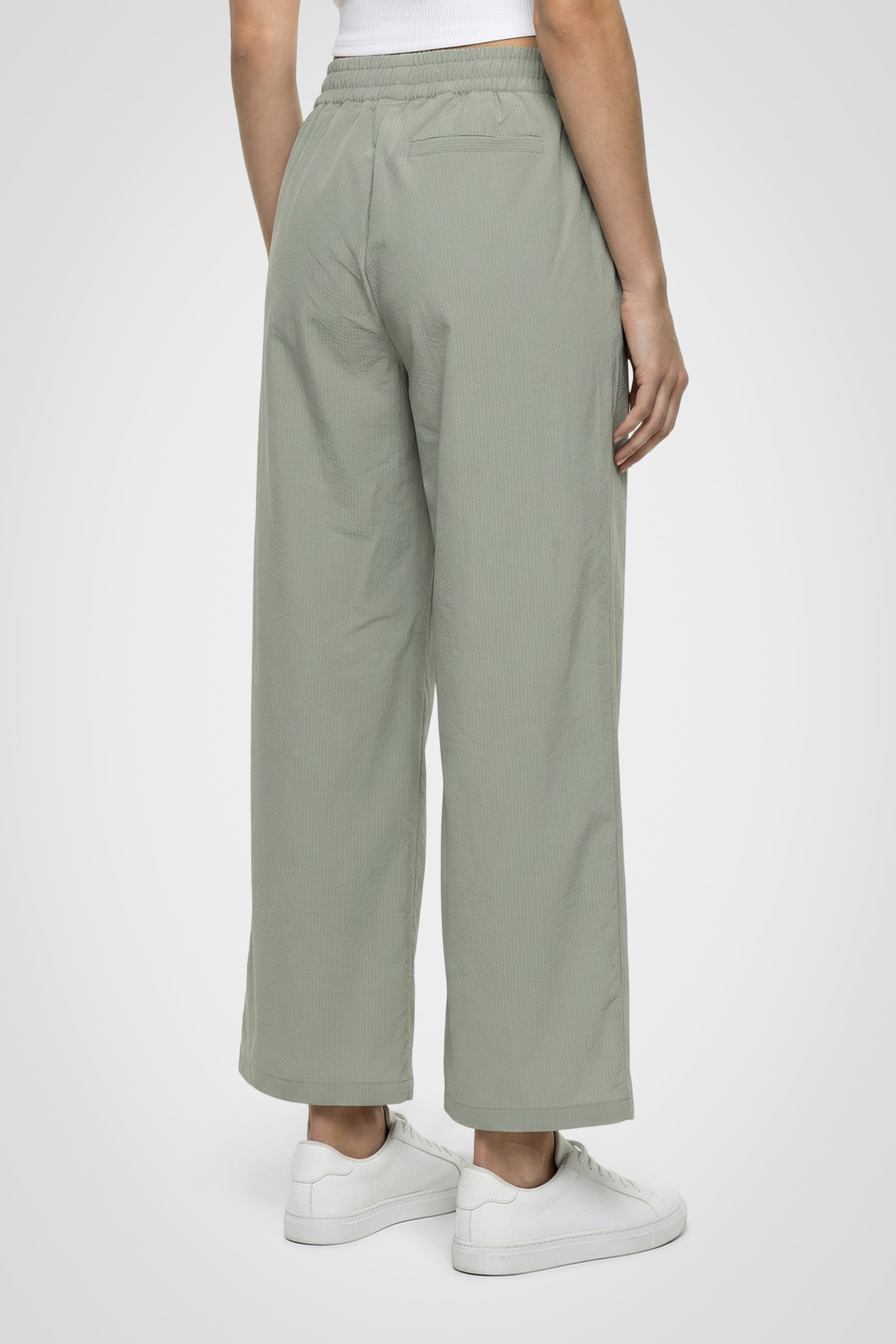 Seersucker Wide Crop Pant