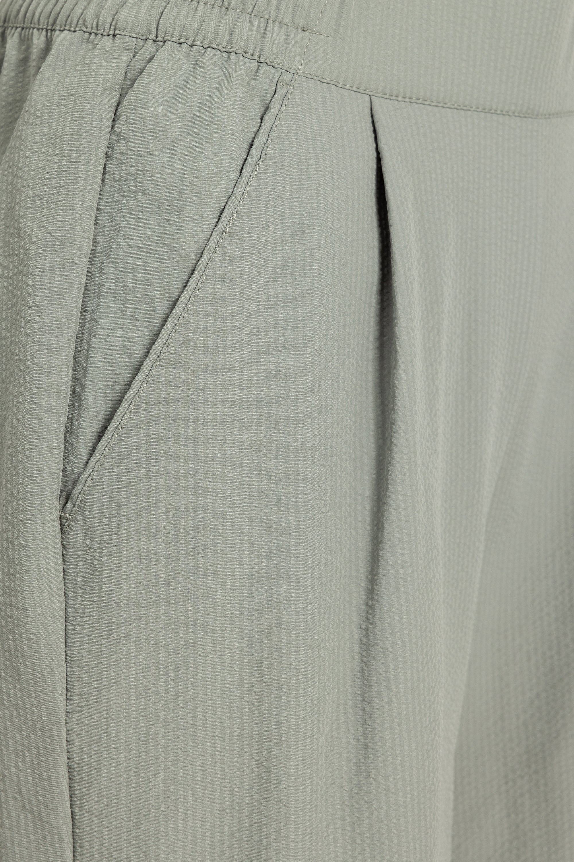 Seersucker Wide Crop Pant