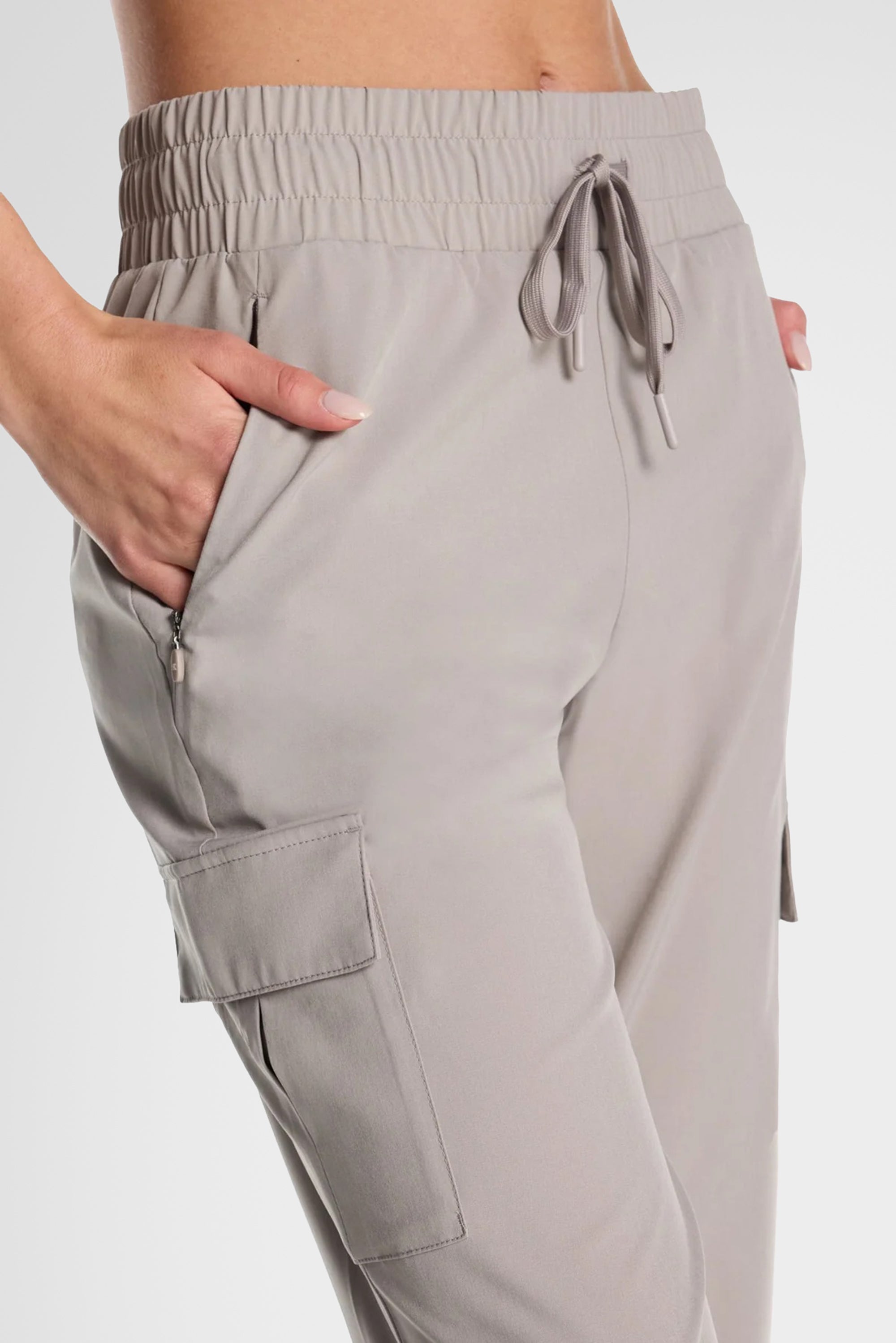 Eve Woven Cargo Pant