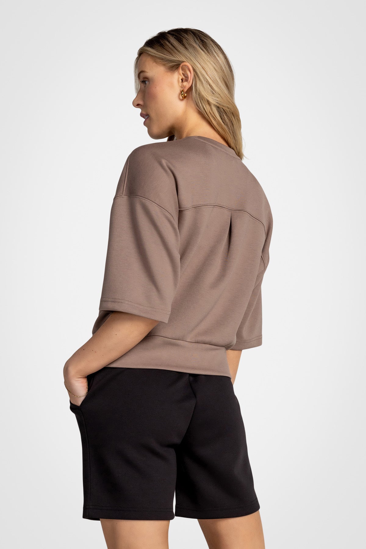 Stretch Knit Crew Neck Short Sleeve Top